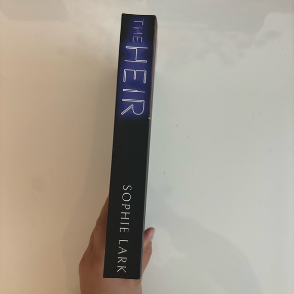(OOP) The Heir by Sophie Lark indie edition - Picture 2 of 3